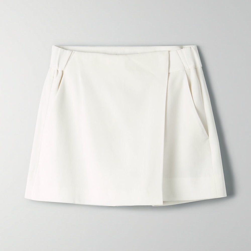 Aritzia Babaton Hikaru Skort (skirt and shorts) white
